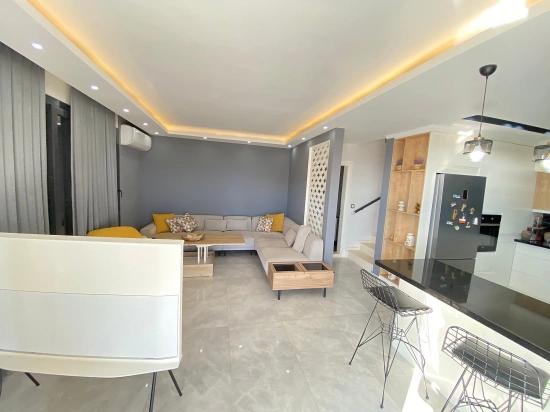 Luxury 4+1 Villa With Full Sea View And Pool In Seferihisar Atatürk Neighborhood!