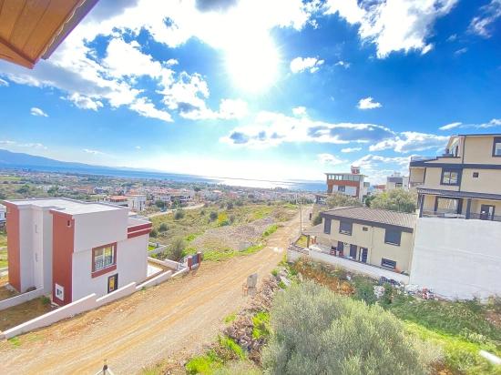 Luxury 4+1 Villa With Full Sea View And Pool In Seferihisar Atatürk Neighborhood!