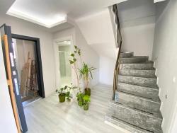 3+1 Penthouse Duplex For Rent In Seferihisar Mersinalanı, 300M From The Sea!