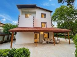 4+1 Bedroom Villa For sale in Çukuraltı Nbh. Menderes Özdere - 200 m²