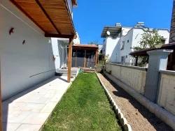 4+1 Bedroom Villa For sale in Atatürk Nbh. Seferihisar Doğanbey - 200 m²
