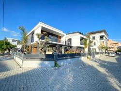 3+1 Villa For Sale With Underfloor Heating In Ürkmez, Close To The Sea