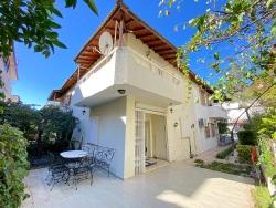3+1 Villa For Sale In Seferihisar Ürkmez, 50M From The Beach