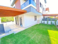 Luxury 3+1 Villa For Sale In Özdere With Parking, 50M To The Sea And Full View