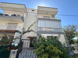 2+1 Airy Flat For Sale In Central Location In Ürkmez