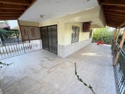 4+1 Bedroom Villa For Sale in Çukuraltı Nbh. Menderes Özdere - 200 m²