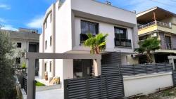 Opportunity For Sale: 3+1 Villa With Spacious Garden In Özdere