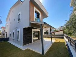 Ultra Luxury 3+1 Villa For Sale In Özdere, 100 M² From The Sea