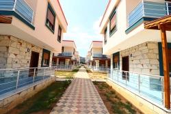 3+1 Detached Villa With Large Garden For Sale In Doğanbey