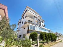 1+1 Apartment For Sale In Seferihisar Payamlı, 300M From The Sea, With Elevator