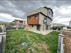 Modernly Designed, Fully Detached Villa For Sale In Gümüldür, Within Walking Distance Of The Sea.