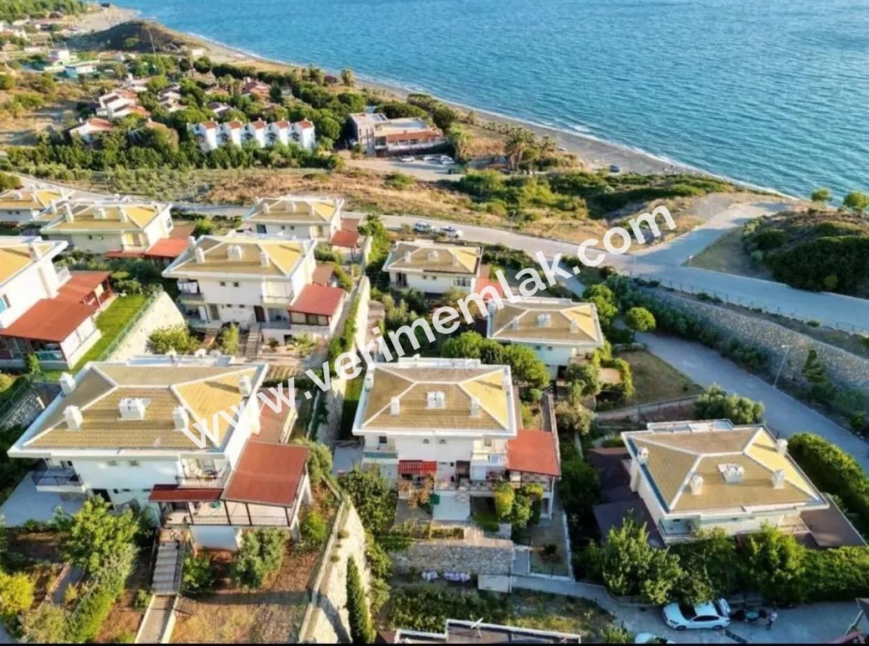 5 2 Villas For Sale With Detached Large Garden On The Sea Side In Doğanbey