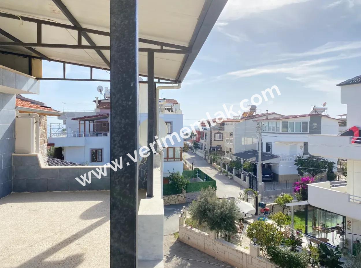 4 1 Villa For Sale With Mustakil Geneş Bahçeli In Doğanbey By The Sea