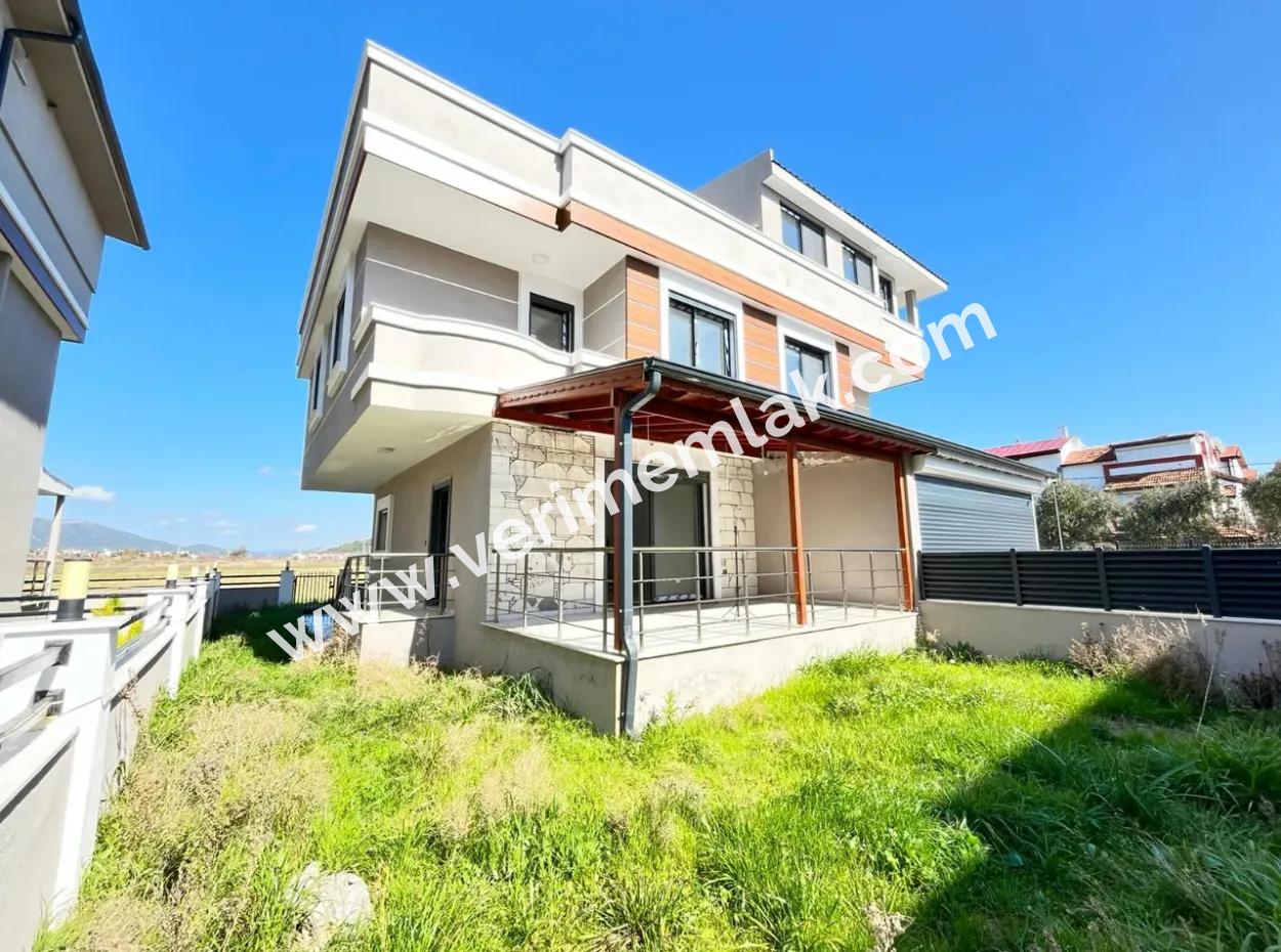 Mustakil In Doğanbey 3 1 Villa For Sale With Garden Near The Sea
