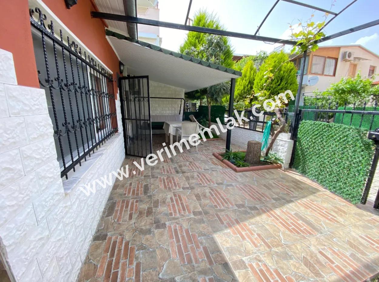 Single Storey Detached House For Sale 2 1 Summer House On The Sea Side In Ürkmez