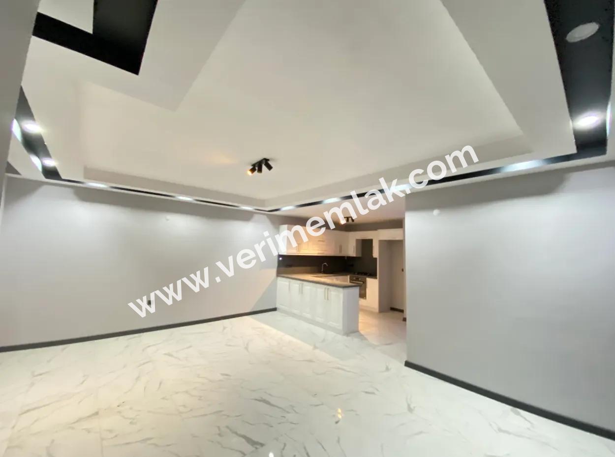 3 1 Villa For Sale With Underfloor Heating Close To The Sea In Ürkmez