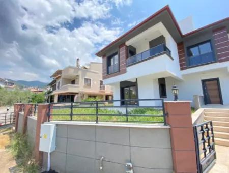 Ultra Luxury With Large Garden In Ozdere 3 1 Villa For Sale