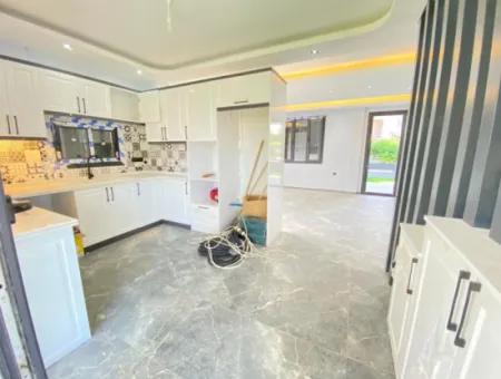 Ürkmezde Seafront Mustakil Geneş Garden Luxury 3 1 Villa For Sale