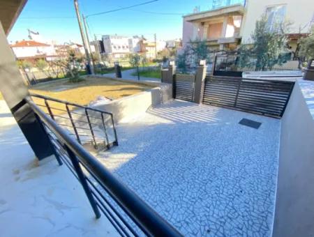 Corner 2 With Large Garden With Indoor Parking In Payamlı 1 Villa For Sale
