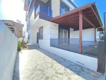Mustakil Spacious Garden Parking Garage Parking Garage In Doğanbey 3 1 Villa For Sale