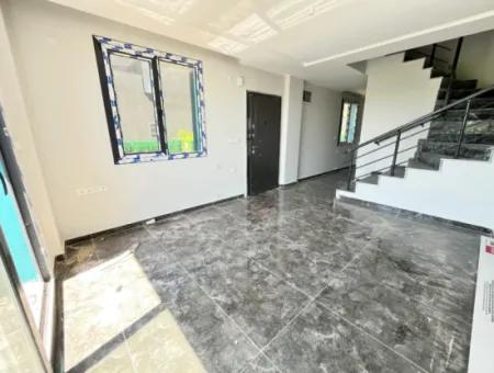 3 1 Villa For Sale With Parking And Garden In Seferihisar Doganbey