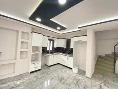 400 M From The Sea, Very Close To The Center Of The Bazaar, 6 1 Villas For Sale