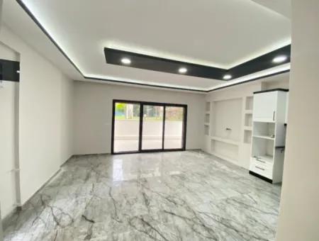 400 M From The Sea, Very Close To The Center Of The Bazaar, 6 1 Villas For Sale