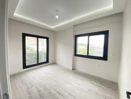 400 M From The Sea, Very Close To The Center Of The Bazaar, 6 1 Villas For Sale