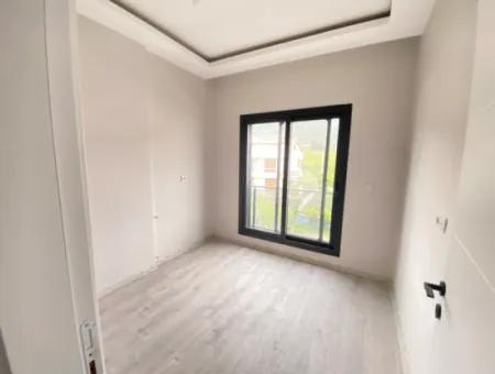 400 M From The Sea, Very Close To The Center Of The Bazaar, 6 1 Villas For Sale