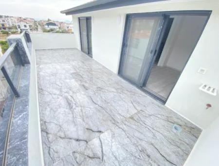 400 M From The Sea, Very Close To The Center Of The Bazaar, 6 1 Villas For Sale