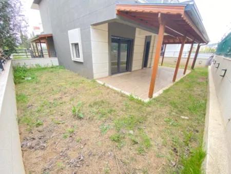 Özdere Orta Mah.de Ful Denizda Manzarlı Lükx For Sale 3 1 Villa 