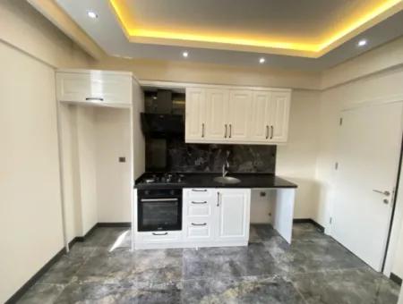 Apartment With Elevator In Central Location 100 Mt To The Sea