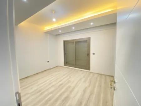 Apartment With Elevator In Central Location 100 Mt To The Sea