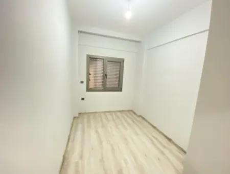 Apartment With Elevator In Central Location 100 Mt To The Sea