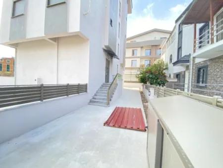 Apartment With Elevator In Central Location 100 Mt To The Sea