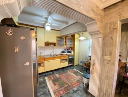 4 1 Villa For Sale Furnished By The Sea In Seferihisar Ürkmezde