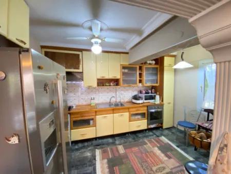 4 1 Villa For Sale Furnished By The Sea In Seferihisar Ürkmezde