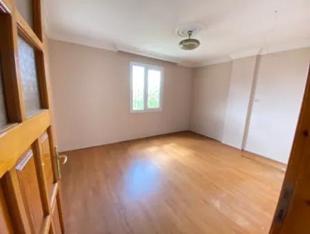2 1 Apartment For Rent In The Center Of The Bazaar In Ürkmez