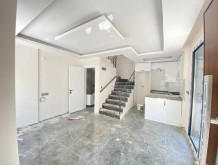 2 1 Villa With Large Garden For Sale In Ürkmez