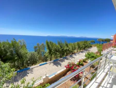 2 1 Villas For Rent In Seferihisar Banksis Complex With 2 Private Beaches