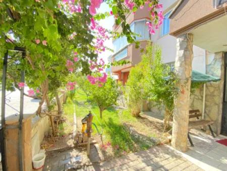 3 1 Apartment For Sale With 130M2 Separate Kitchen 300M From The Beach In Ürkmez