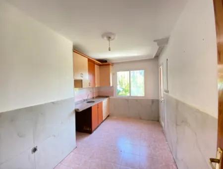 3 1 Apartment For Sale With 130M2 Separate Kitchen 300M From The Beach In Ürkmez