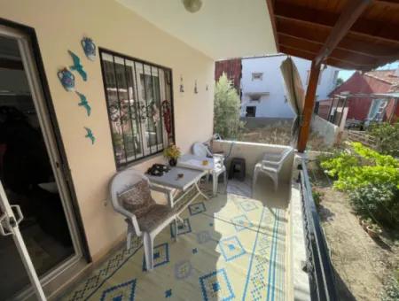 2 1 Apartment For Sale With Garden In Seferihisar Ürkmez