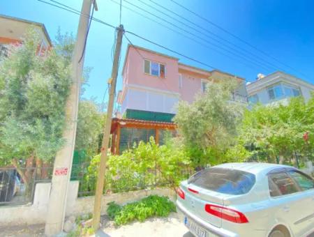 2 1 Apartment For Sale In The Center Of Ürkmez 350M Large Spacious Structure To The Sea