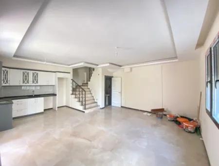 3 1 Villa For Sale In Doganbey 300 M2 To The Sea With Large Garden