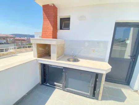 3 1 Villa For Sale In Doganbey 300 M2 To The Sea With Large Garden