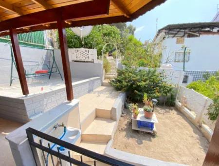 1 1 Apartment For Sale With Corner Façade On The Sea Side In Seferihisar Ürkmez