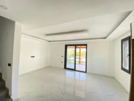 Corner Villa In Seferihisar Doğanbey 750Mt For Sale To The Sea 3 1