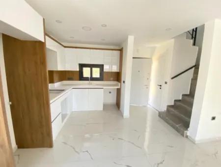 Corner Villa In Seferihisar Doğanbey 750Mt For Sale To The Sea 3 1