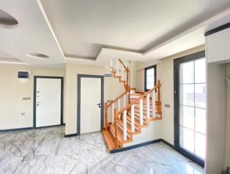 3 1 Villa For Sale With Single Detached Pool In Seferihisar Doğanbeyde